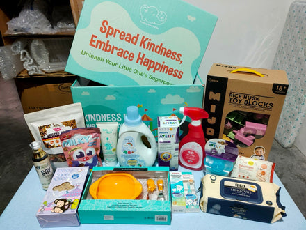 18m+: toy blocks, mealtime set, super grain